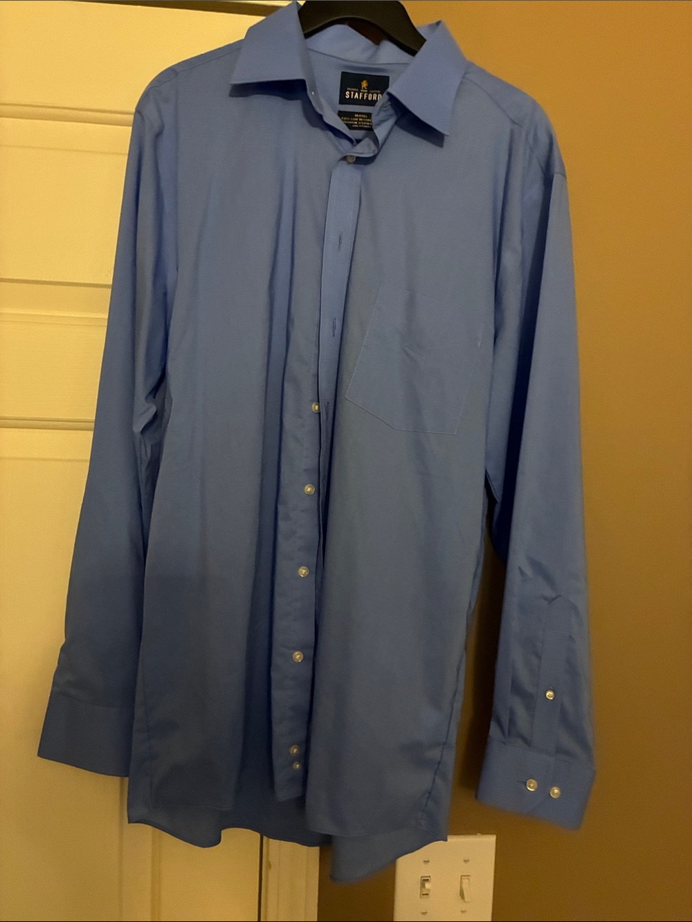 Stafford Men's Dress Shirt in Blue